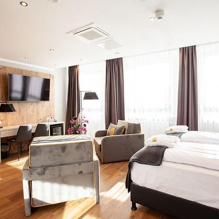 Elens Hotel BRE Exteriér fotografie